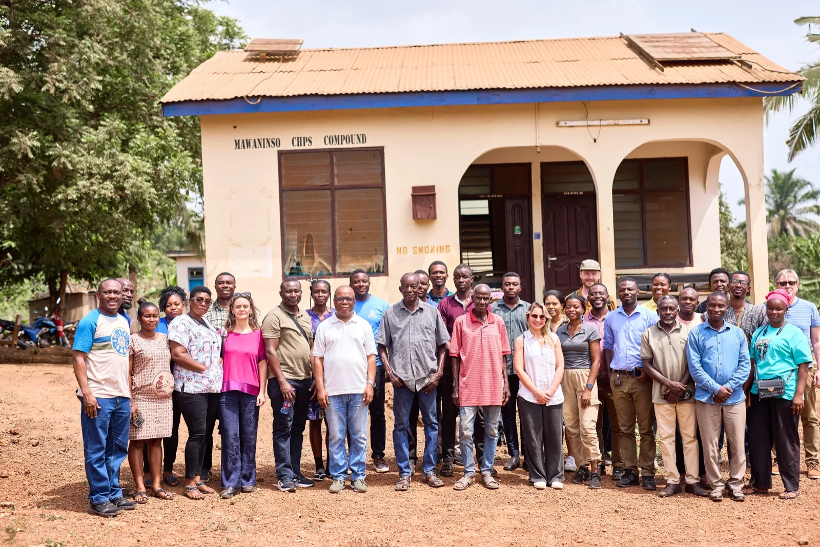 Group photo with community